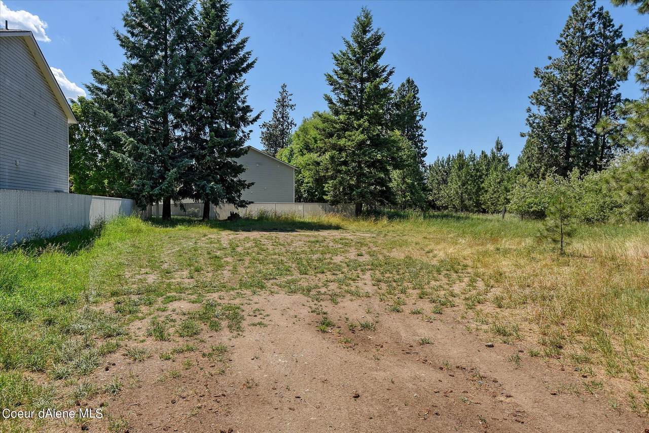 3221 4th St - Photo 1