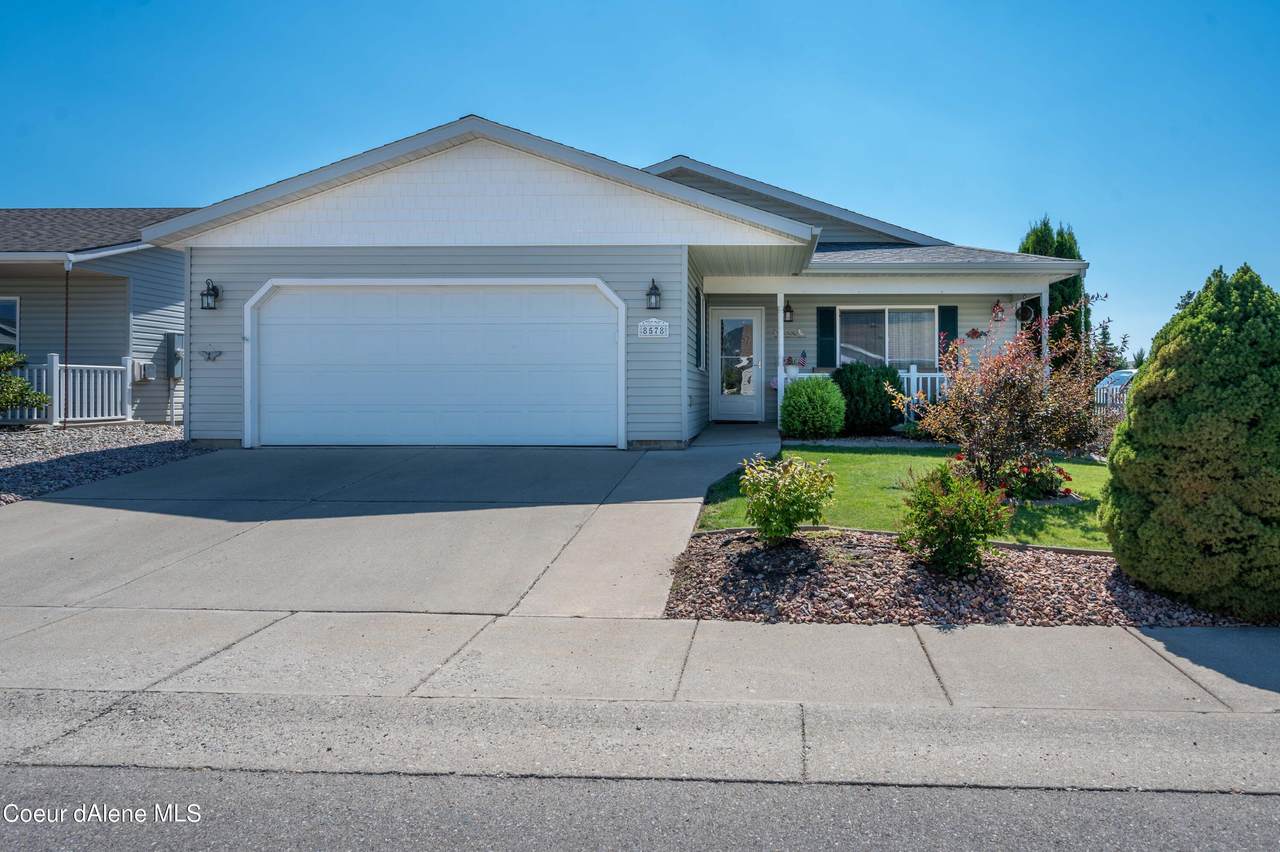 8578 Sawtooth St - Photo 1