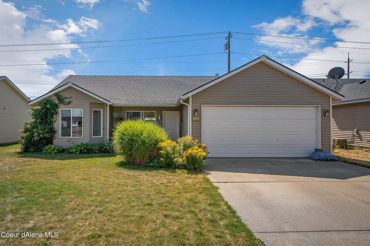 2820 Knapp Cir - Photo 1