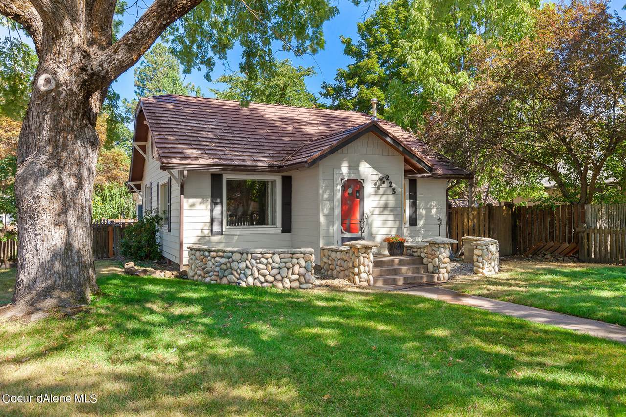 225 Davidson Ave - Photo 1