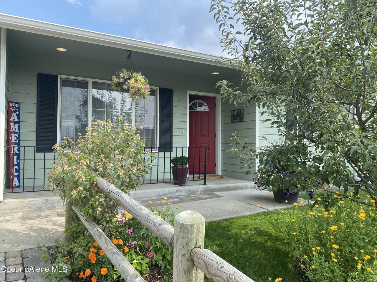 1800 Summer Rose St - Photo 1