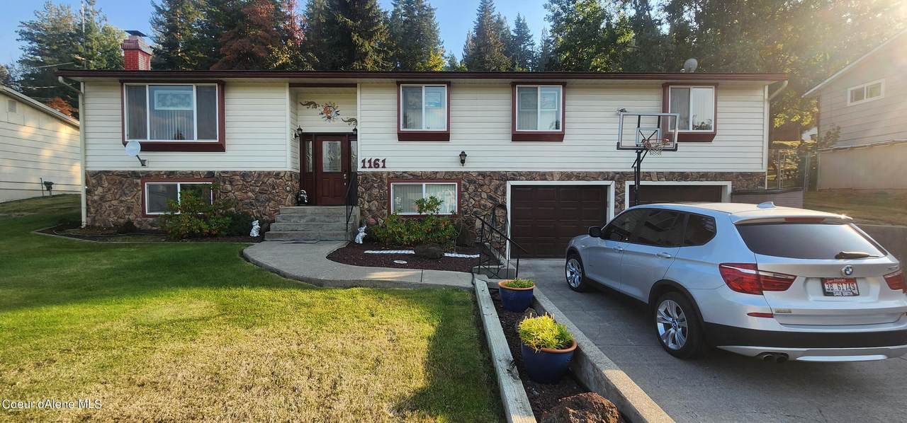 1161 Juniper Dr - Photo 1