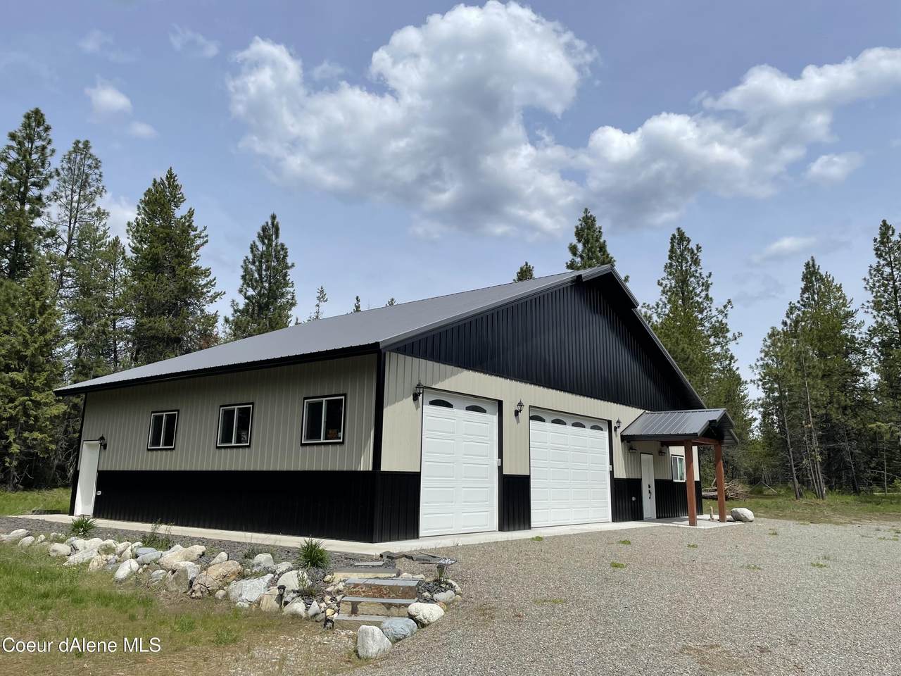 1037 Peregrine Rd - Photo 1