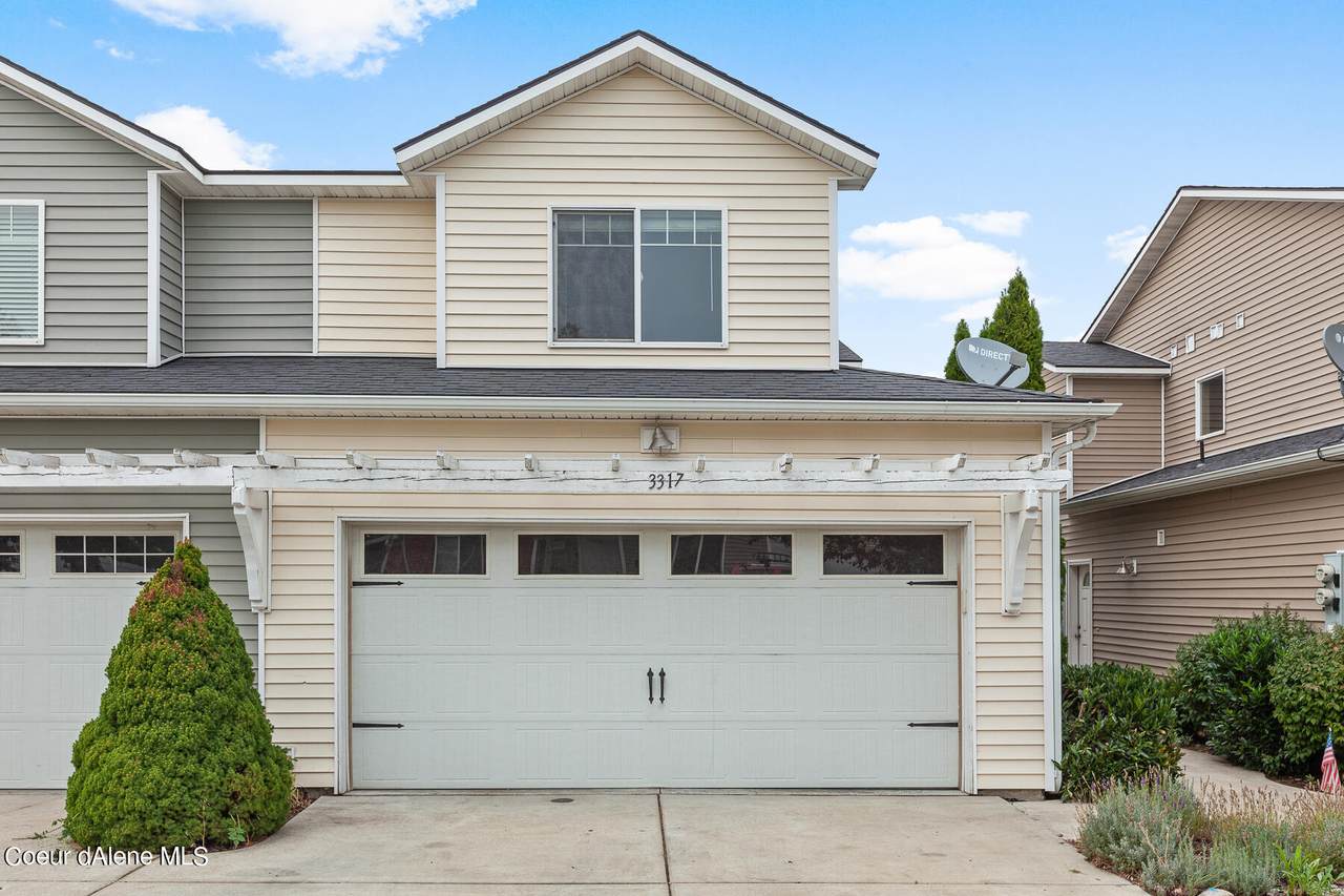 3317 Brownstone Ave - Photo 1