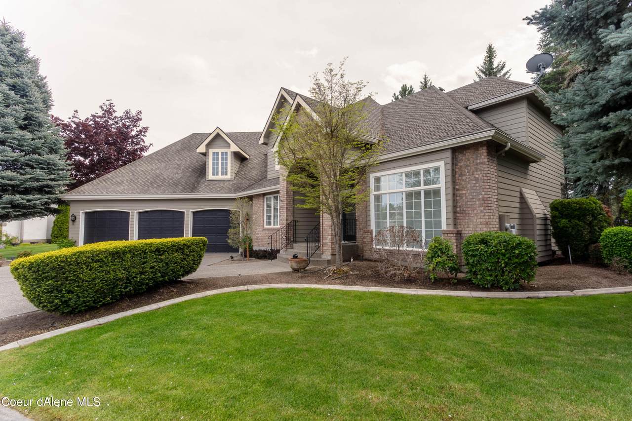 4740 Inverness Dr - Photo 1