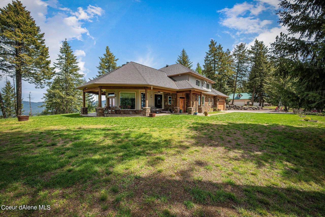 735 Bushwacker Rd - Photo 1