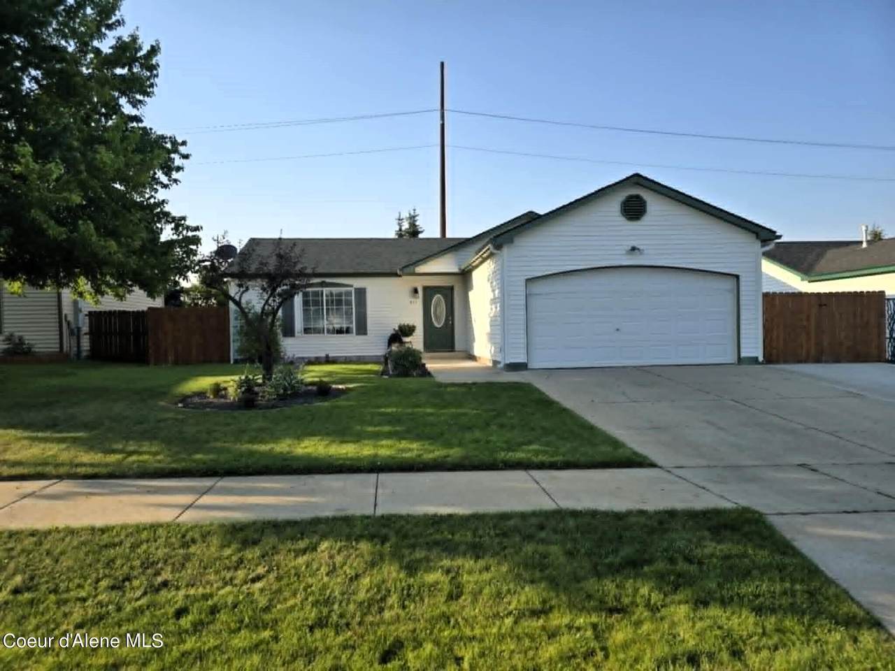 811 Shasta Ave - Photo 1