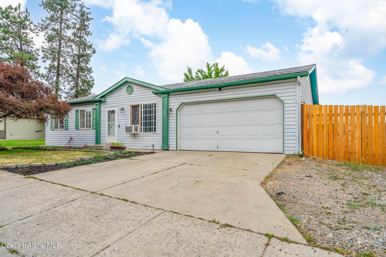 806 Glacier Peak Dr - Photo 1