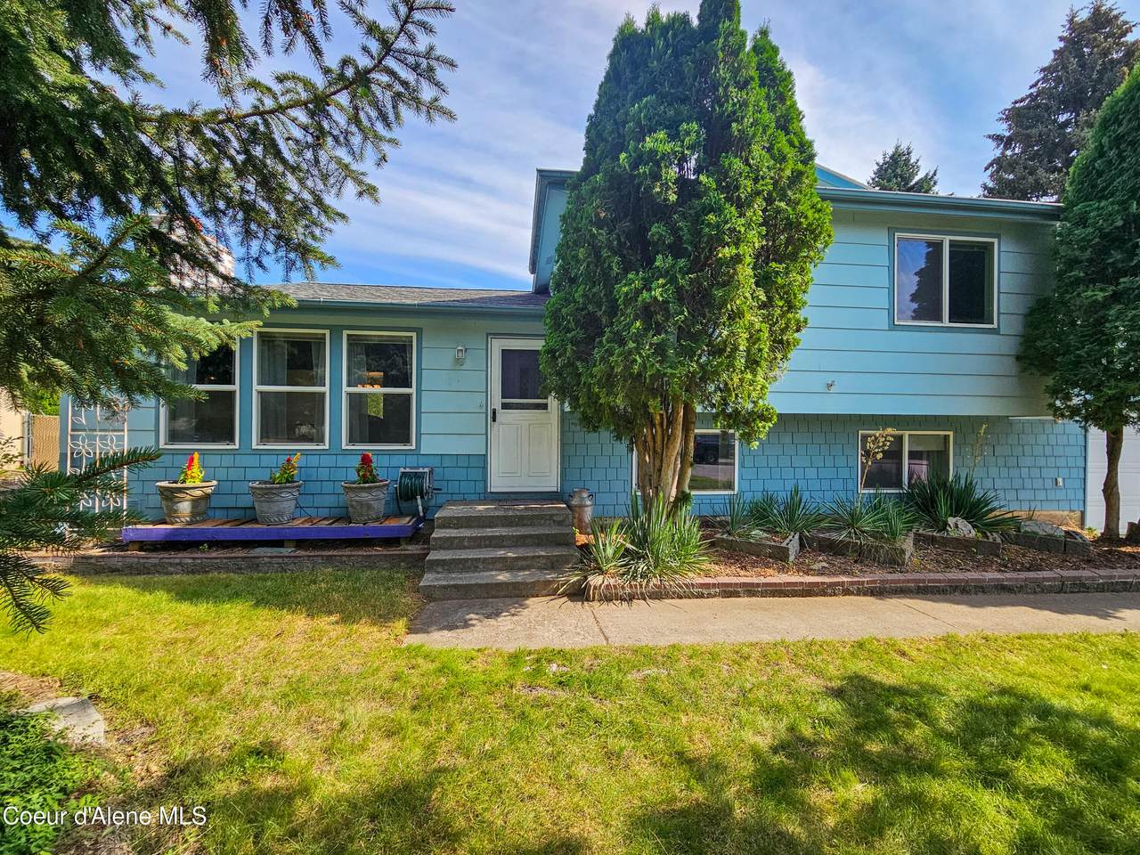 4009 Laurel - Photo 1