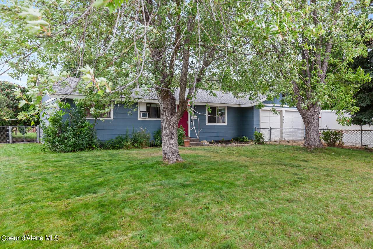 586 Kelly Rd - Photo 1