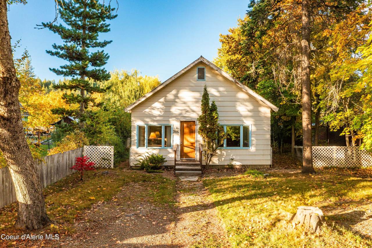 306 Washington Street - Photo 1