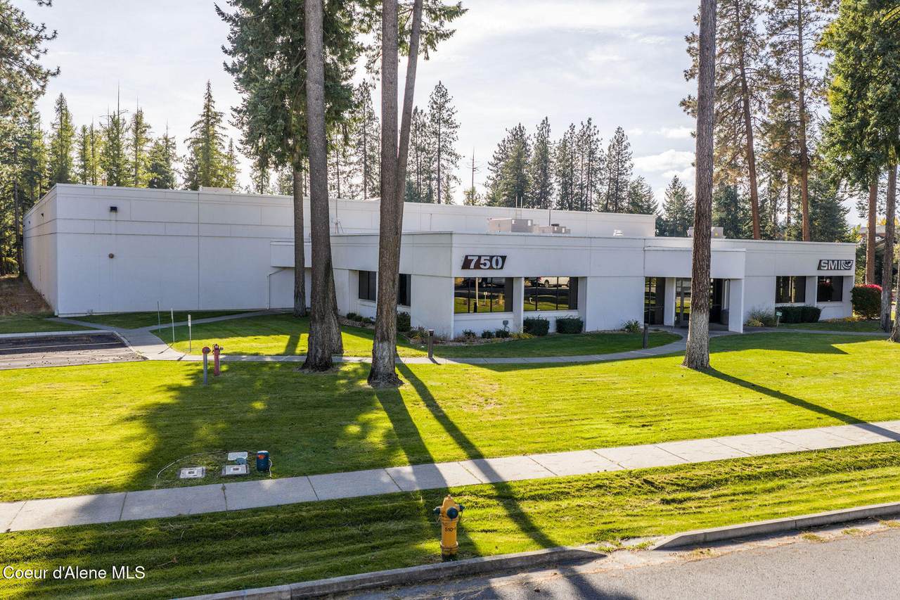 750 Canfield Ave - Photo 1