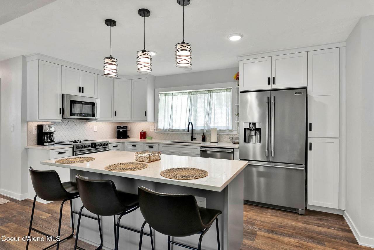 2040 Washington Ave - Photo 1