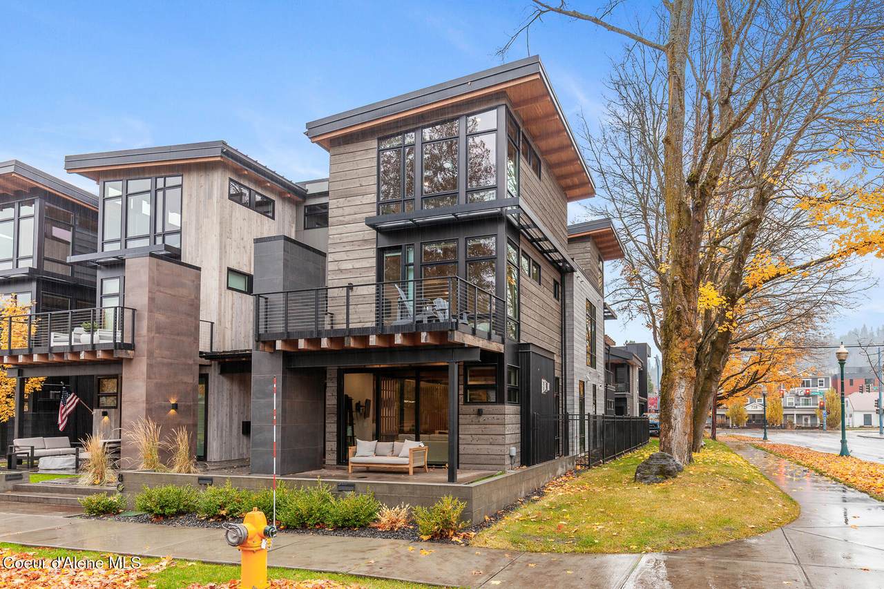 804 Lakeside Ave - Photo 1