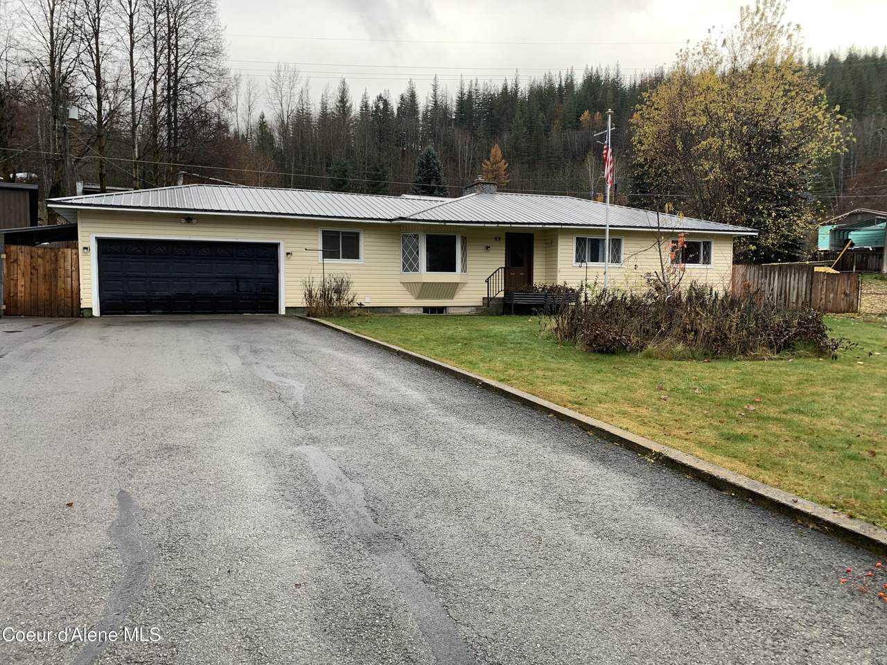 52 Park Circle - Photo 1