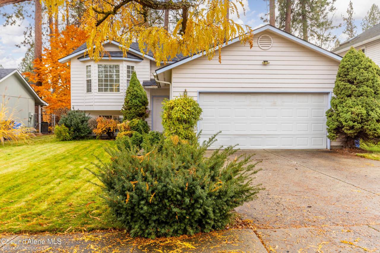 208 Riverwood Ct - Photo 1