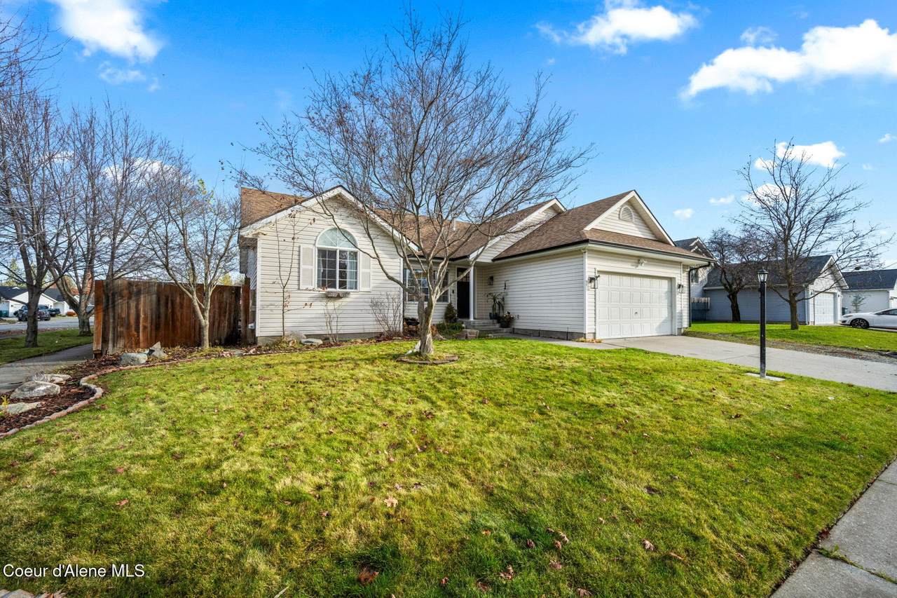 7664 Winter View Dr - Photo 1