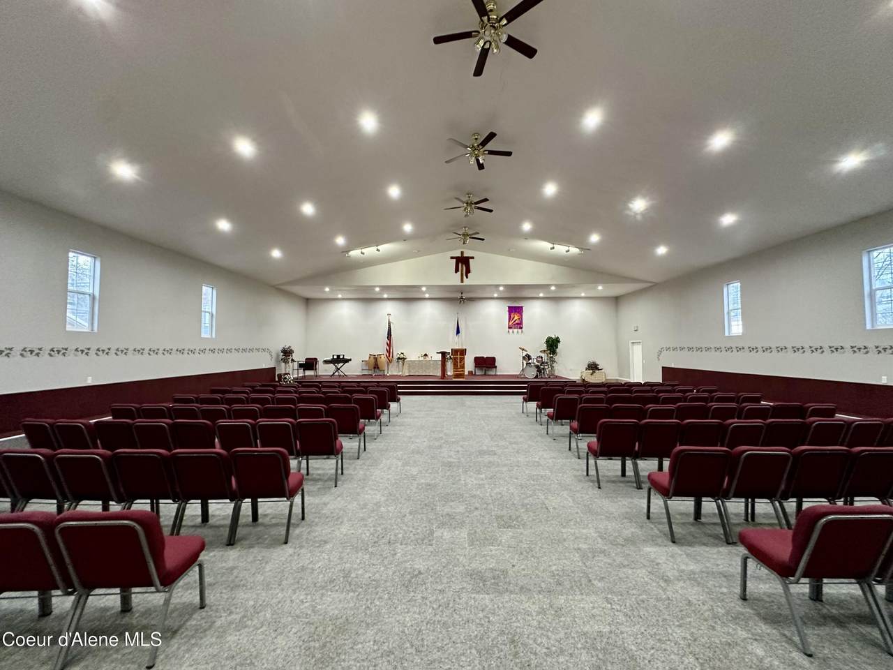 512 Mullan Ave - Photo 1