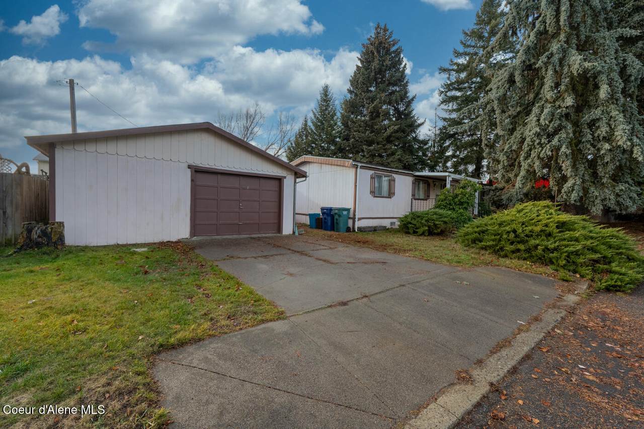 2803 Carriage Ct - Photo 1