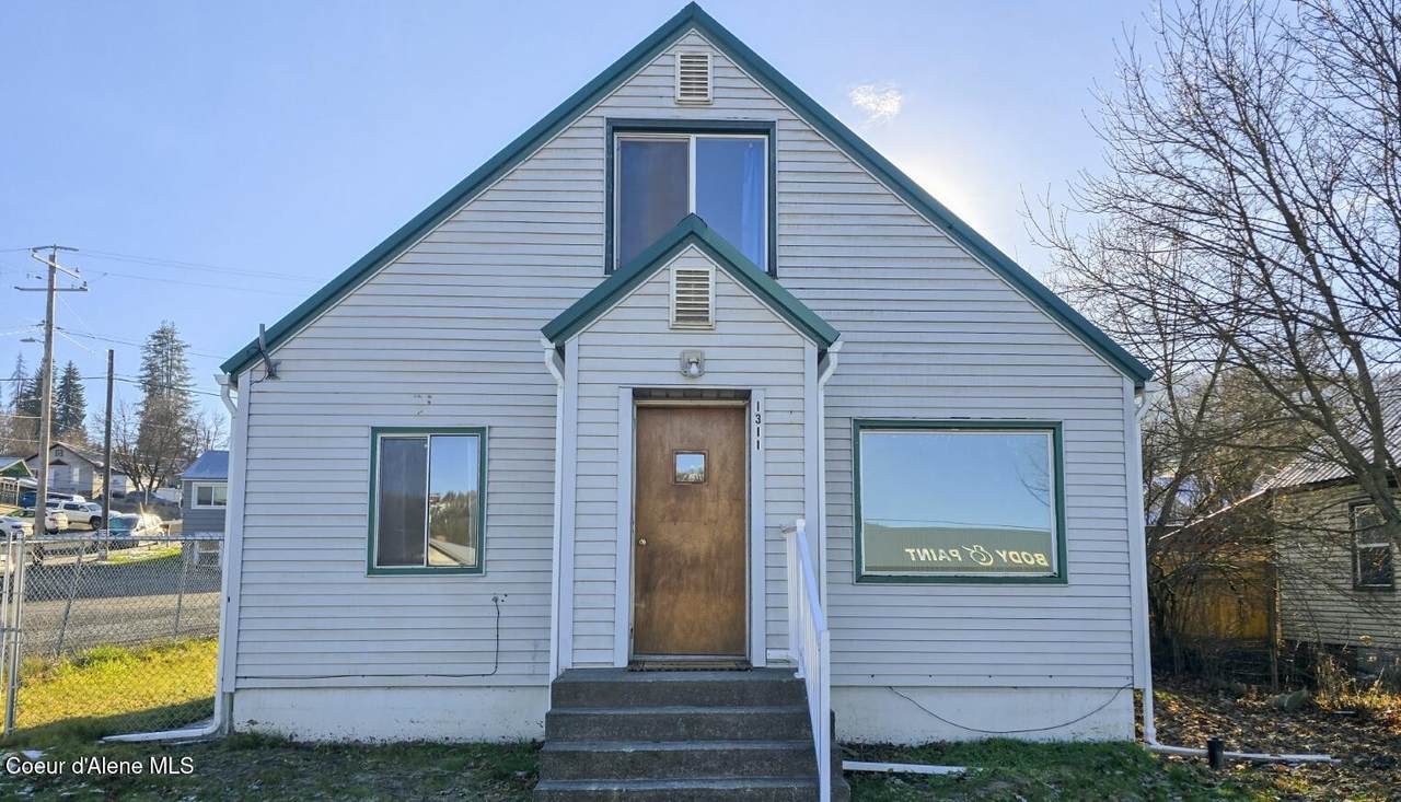 1311 Main Ave - Photo 1