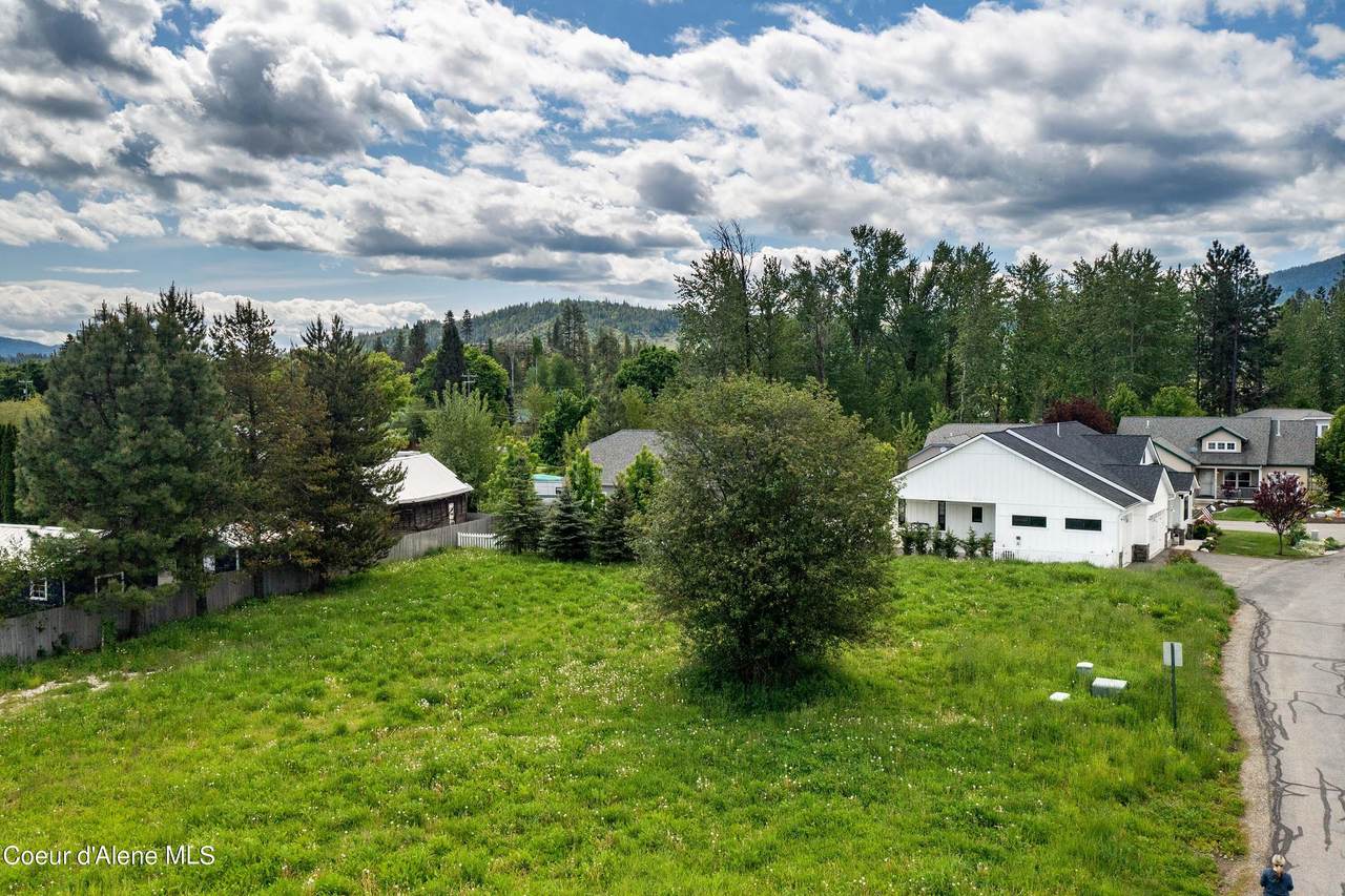 409 Becker Ln - Photo 1