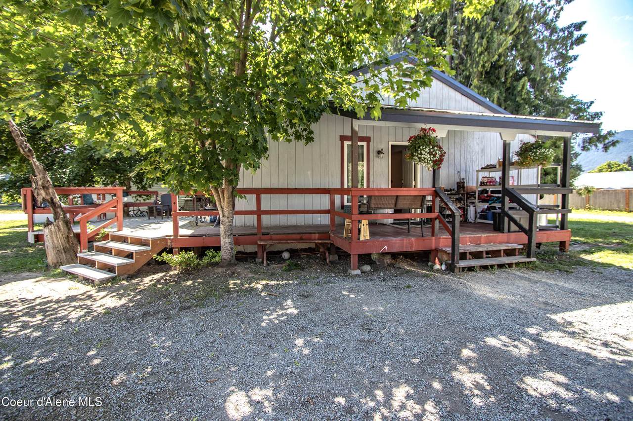 517 Stephen St - Photo 1