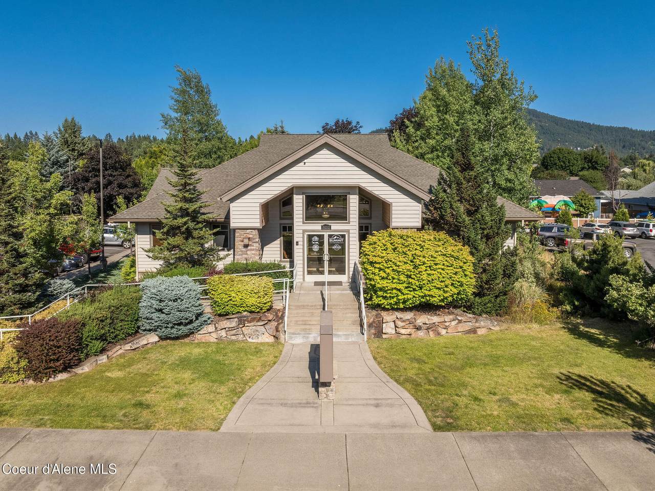 8152 Wayne Dr - Photo 1