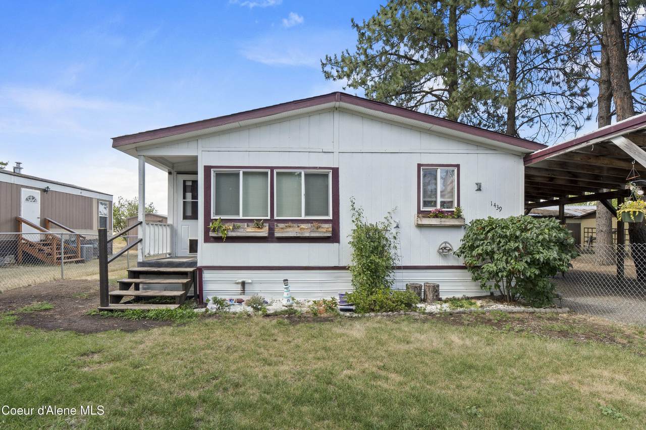 1439 Caboose Ct - Photo 1
