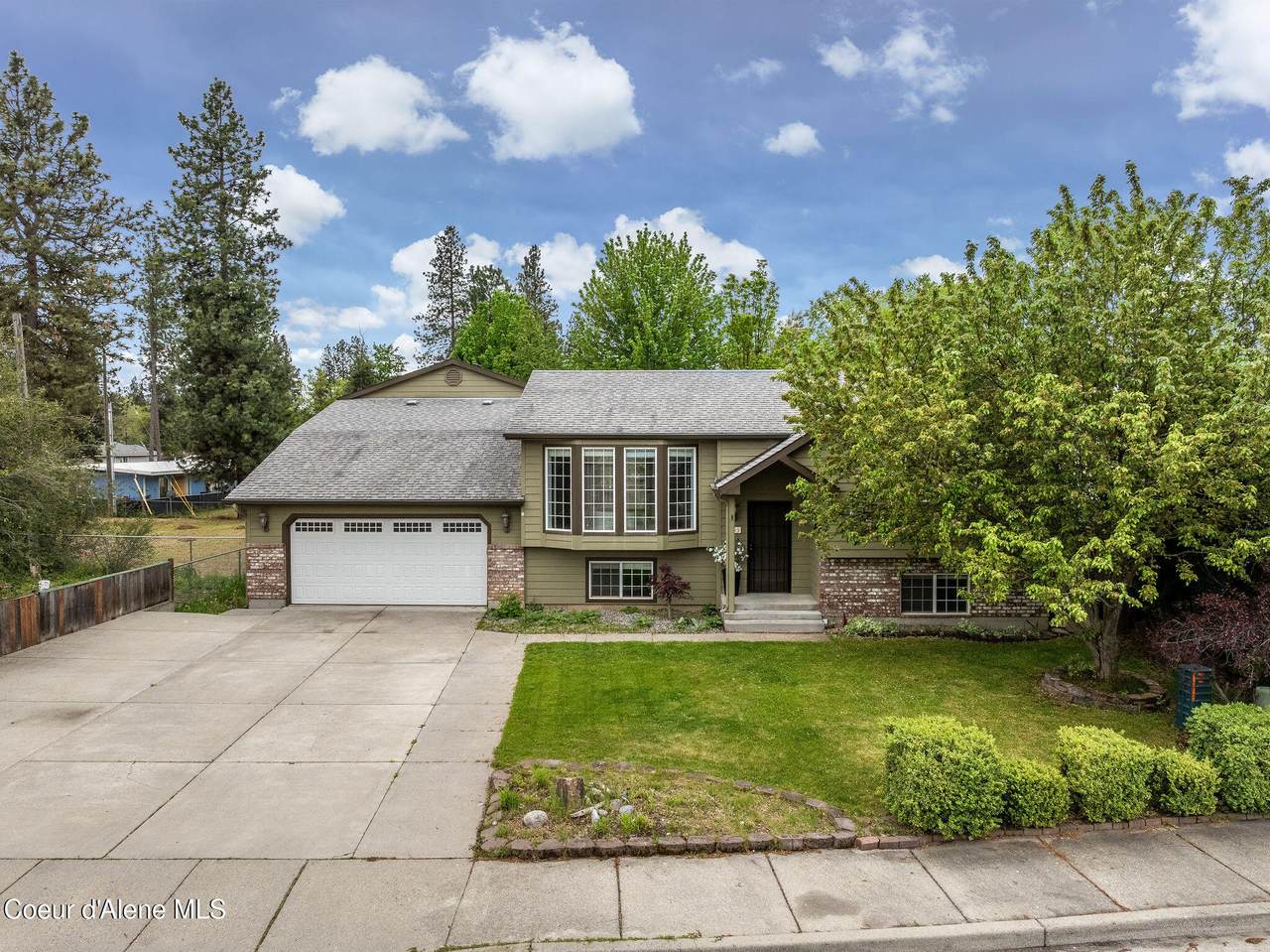 405 22ND Ave - Photo 1