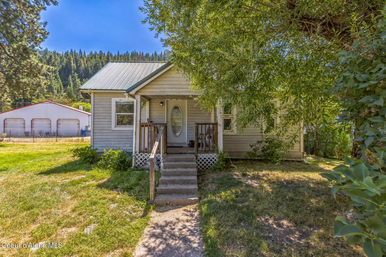 511 Idaho Ave - Photo 1