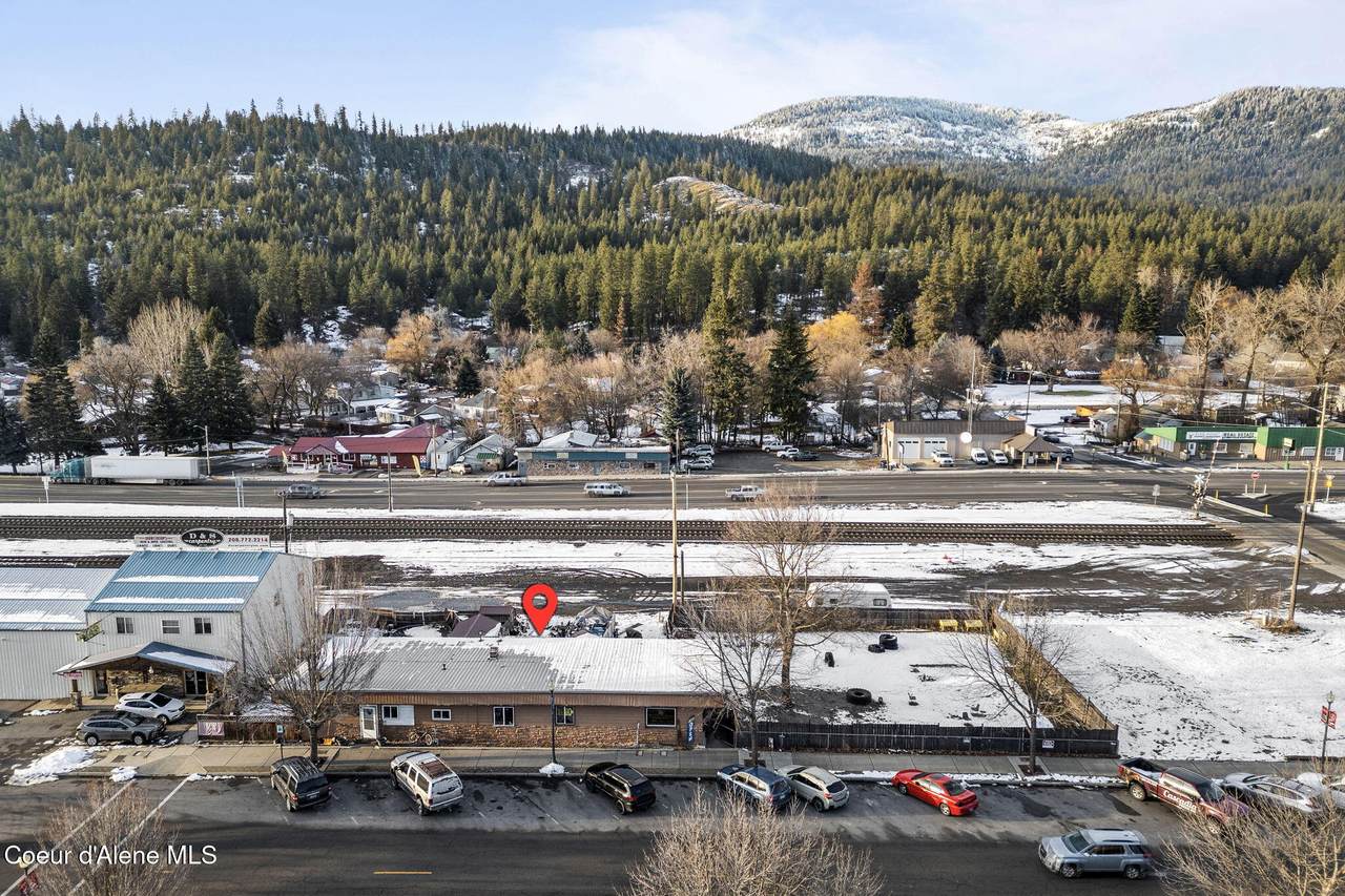 8155-8175 Main St - Photo 1