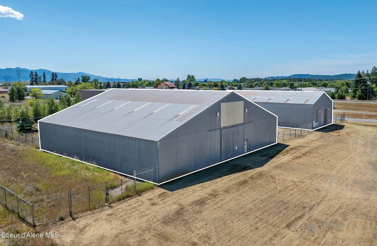 7880 &7836 Boekel Rd - Photo 1