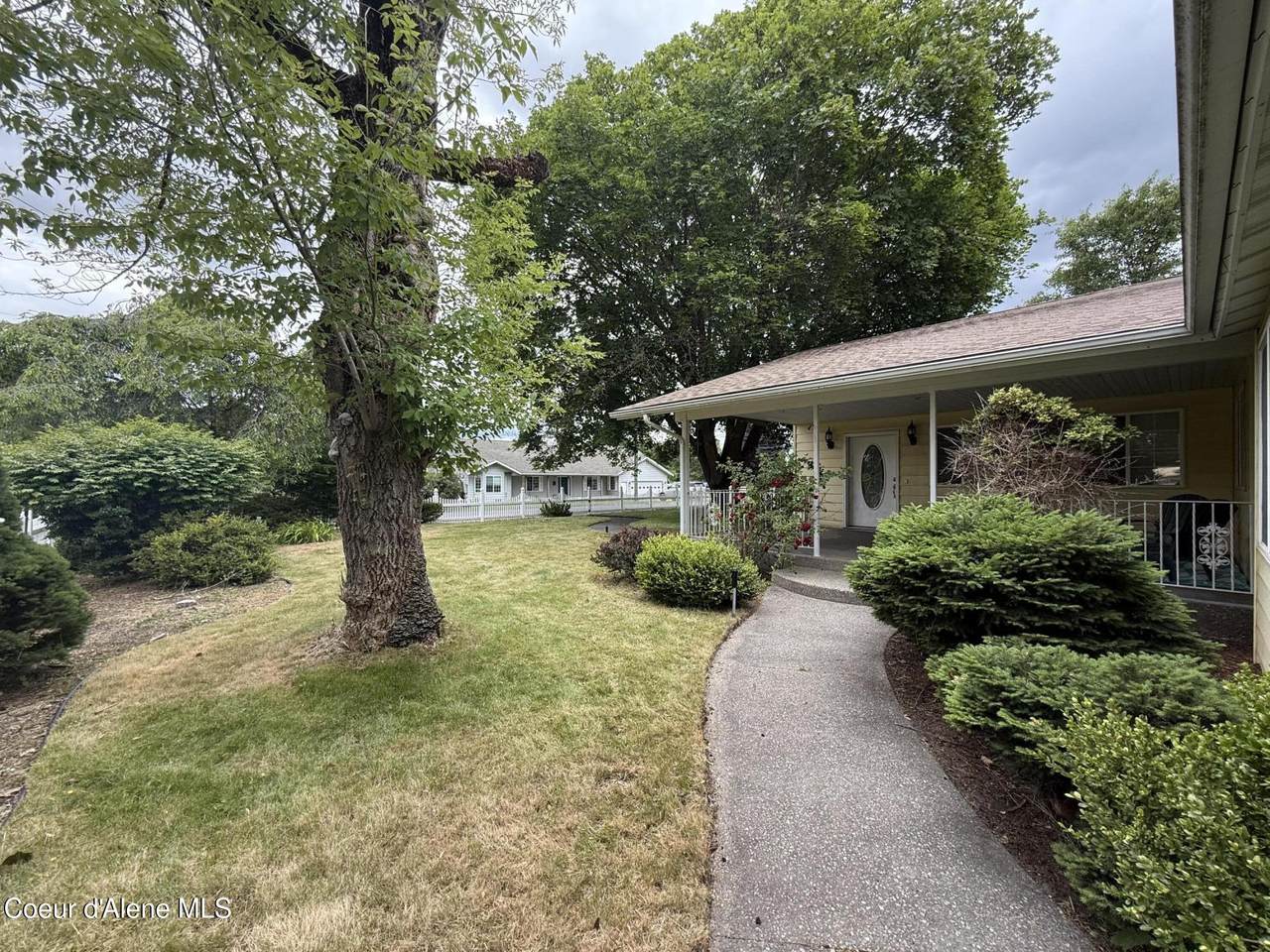 6344 Colfax St - Photo 1