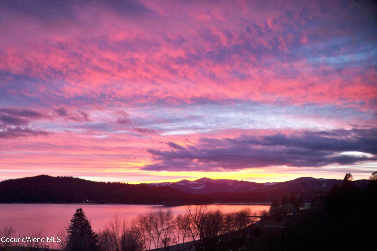 201 1ST St - Photo 1