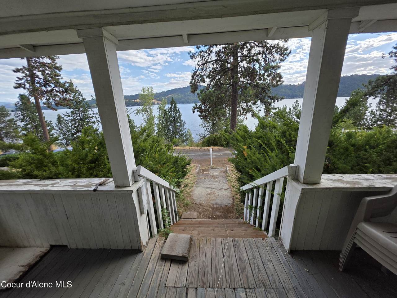 443 Lakefront Ave - Photo 1