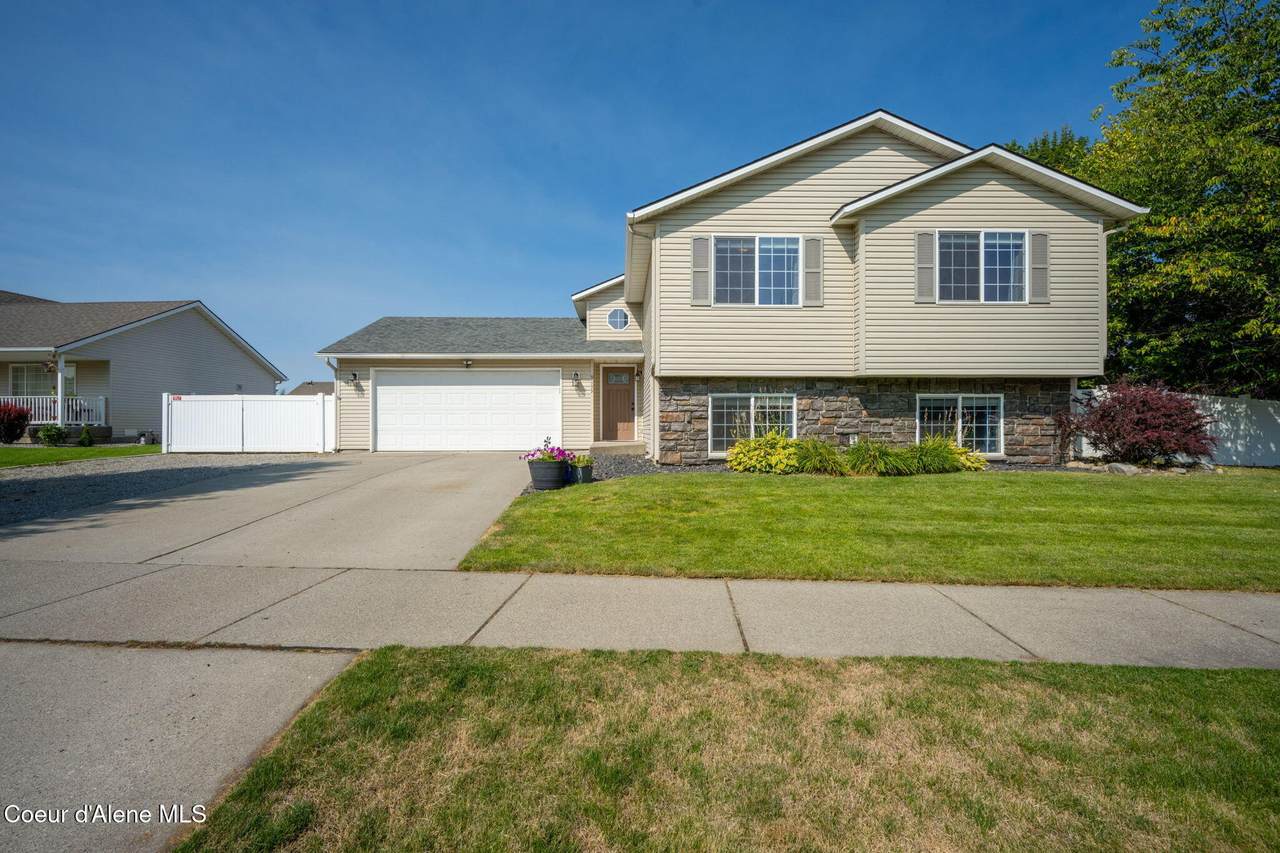 9099 Ramsgate Ln - Photo 1