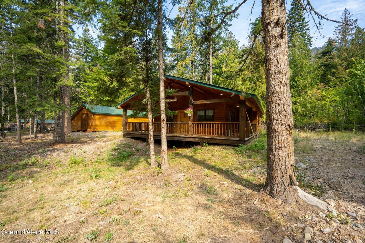 109 Kamloop Ave - Photo 1