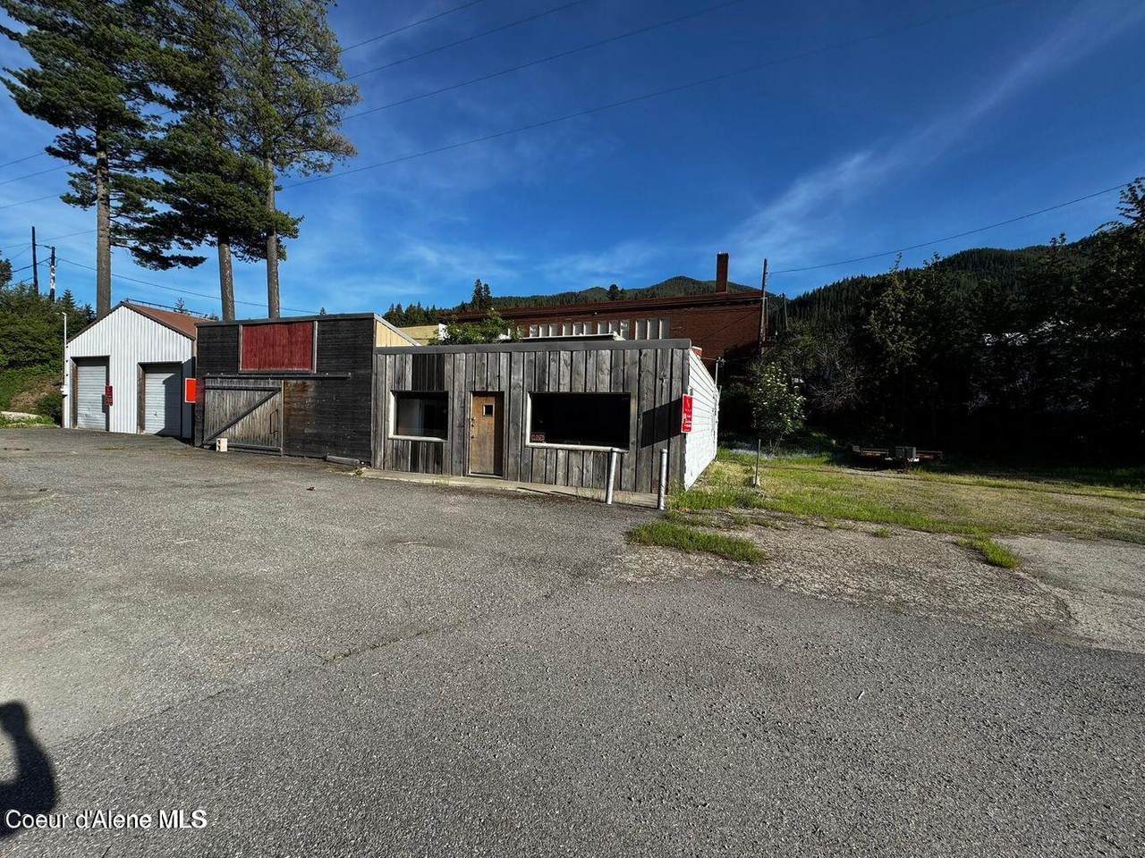 312 River St - Photo 1