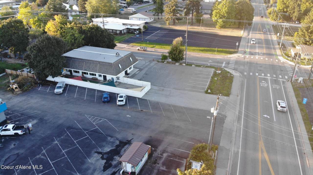 102 Division Ave - Photo 1