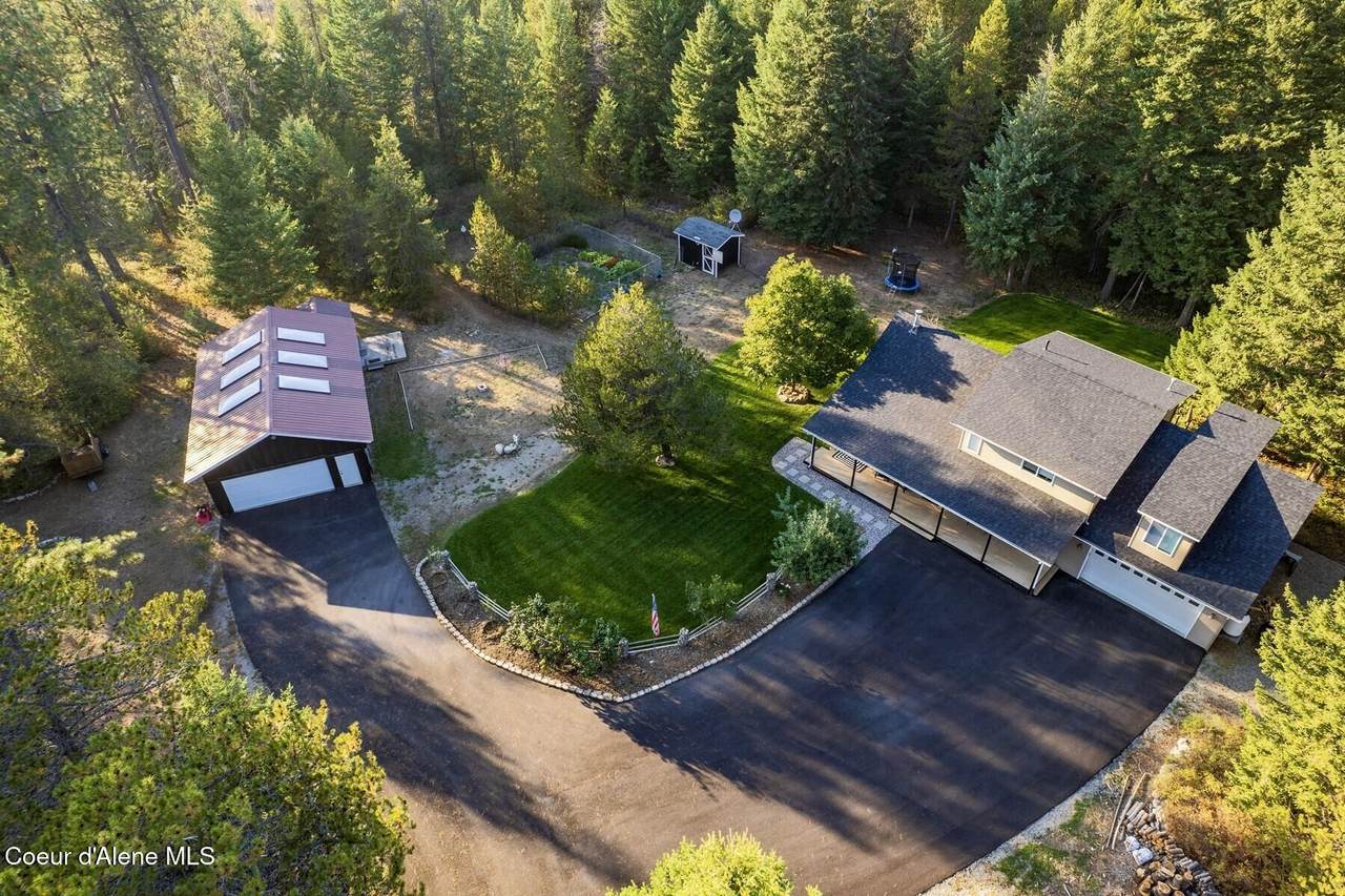 23856 Estates Dr - Photo 1