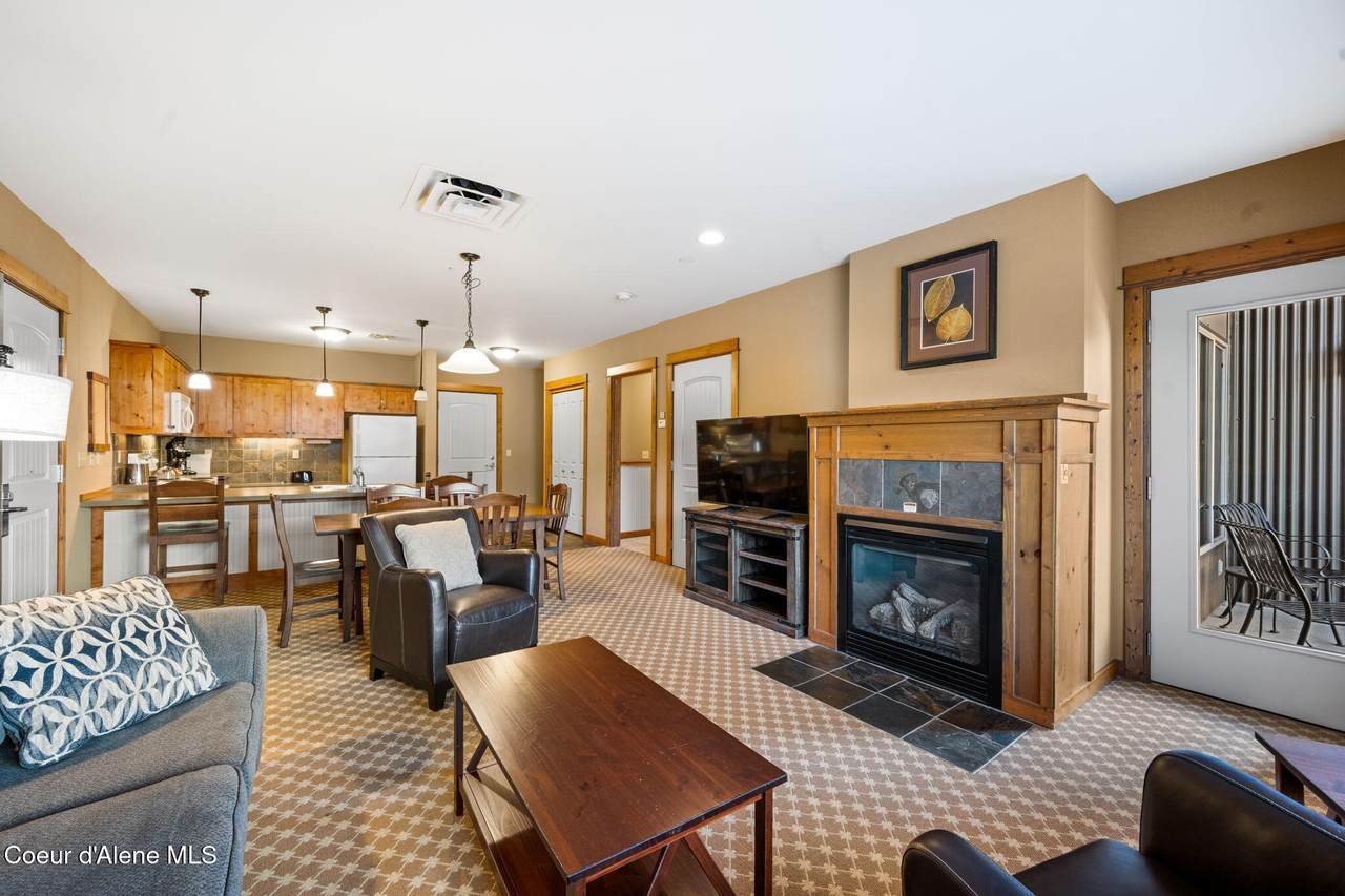 602 Bunker Ave - Photo 1