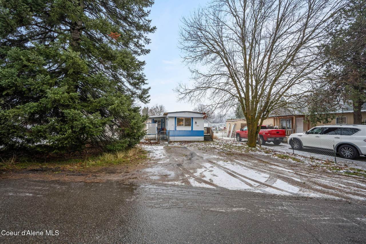 1356 Highway 41 - Photo 1