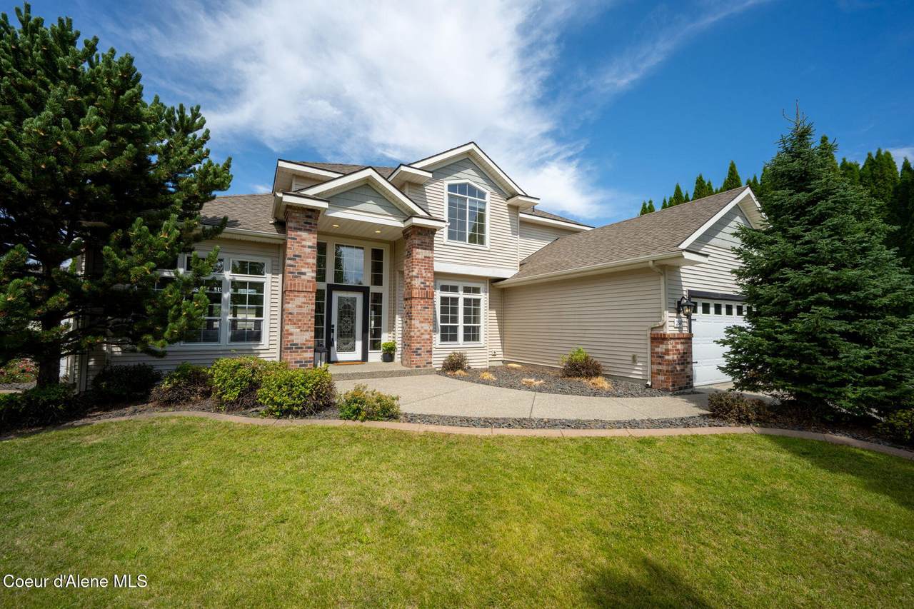 2547 Blackberry Loop - Photo 1