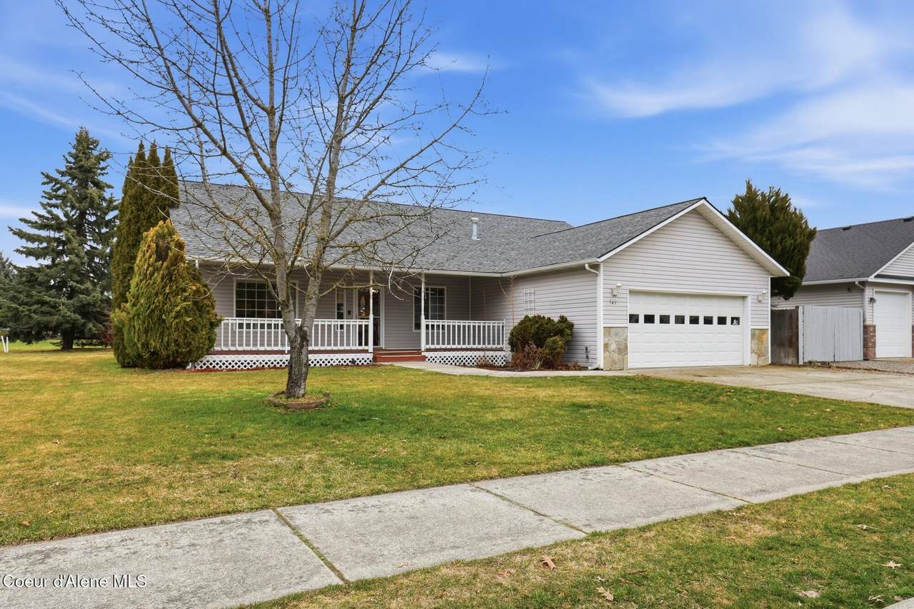 561 Sand Wedge Dr - Photo 1