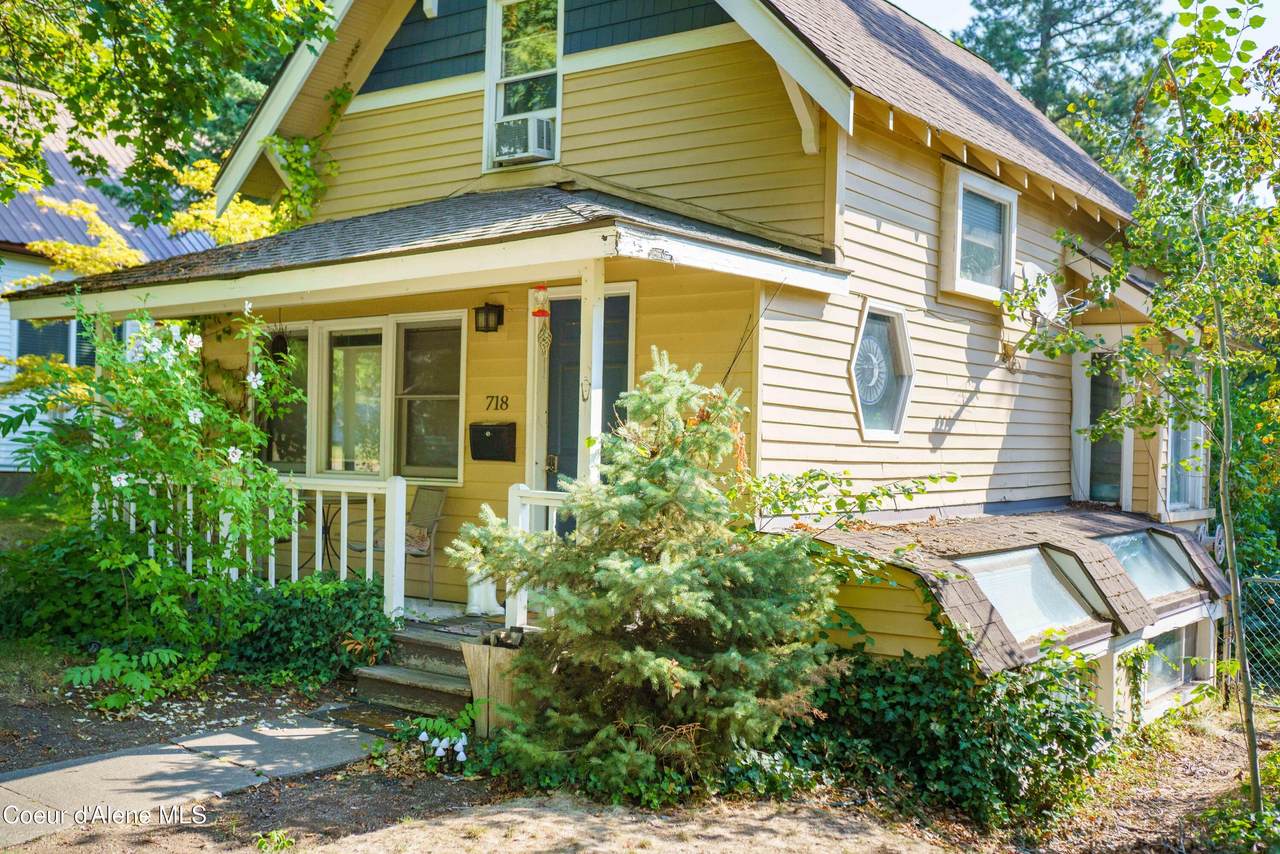 718 Government Way - Photo 1