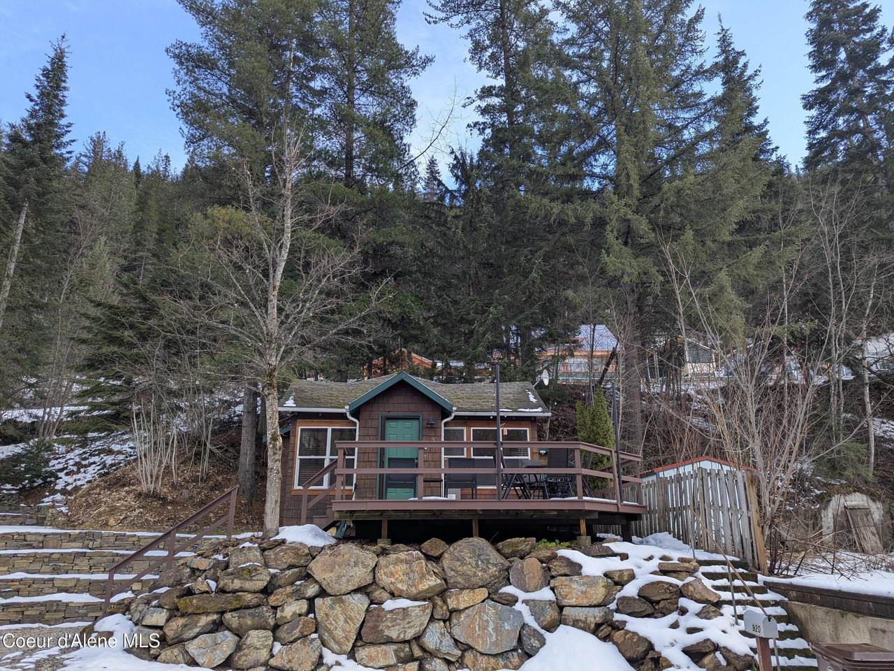 920 Pearl St - Photo 1