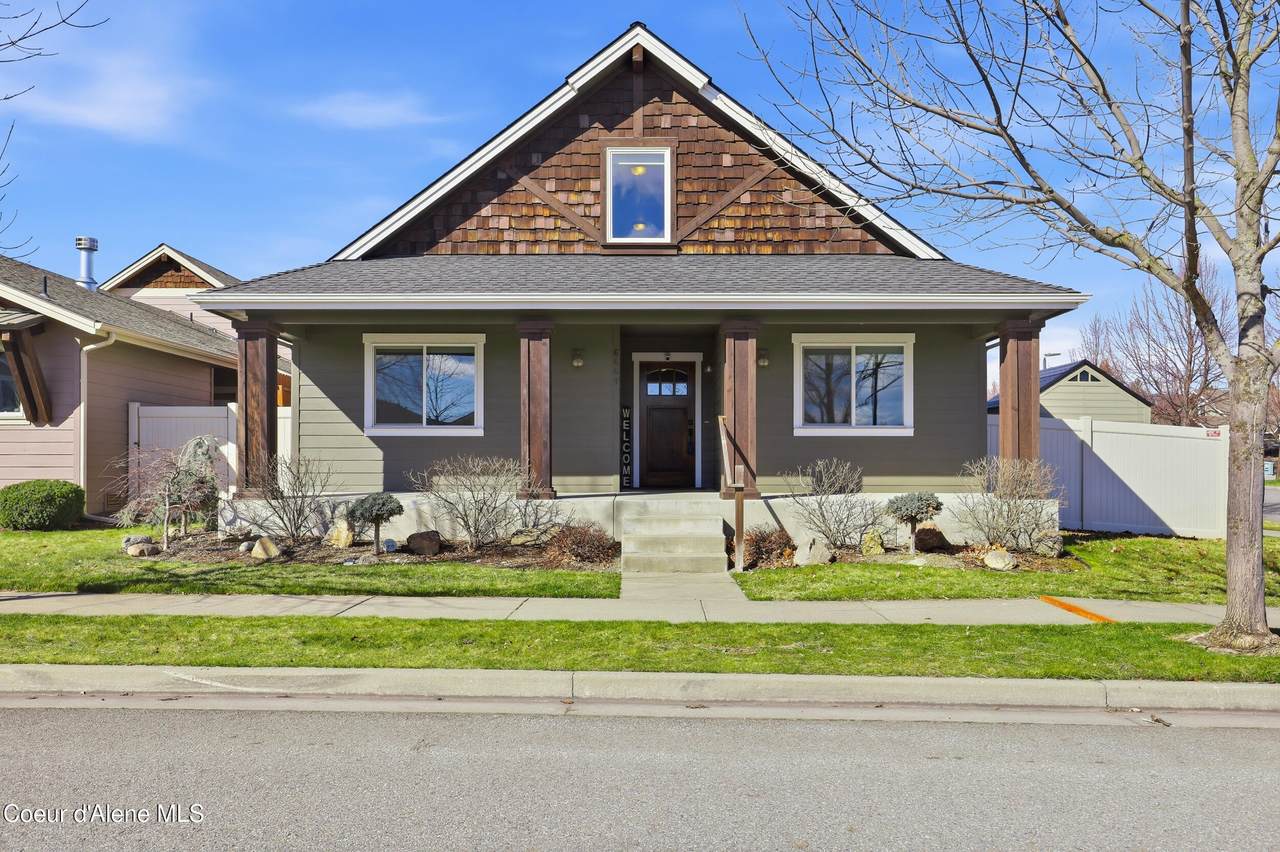 6661 Cornwall St - Photo 1