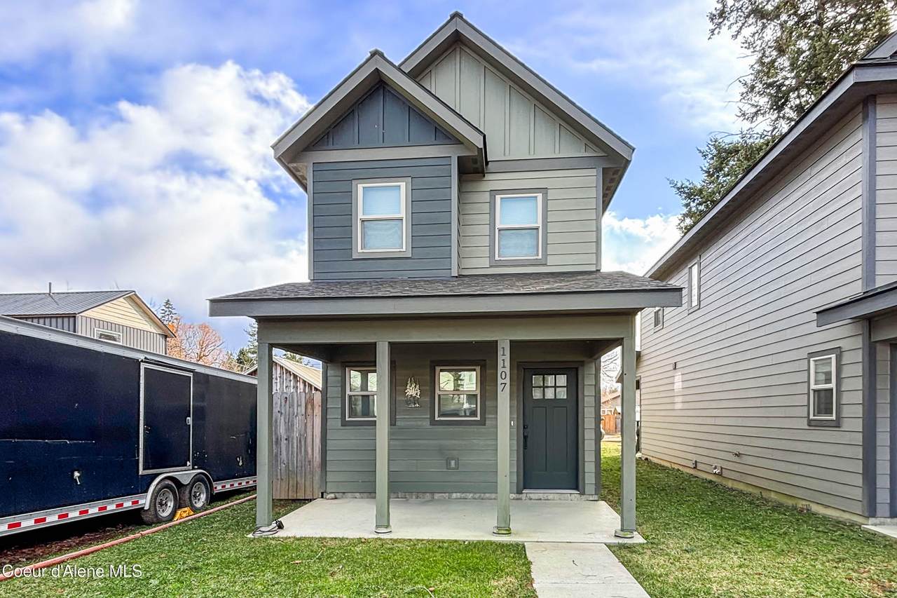1107 Spruce Street - Photo 1