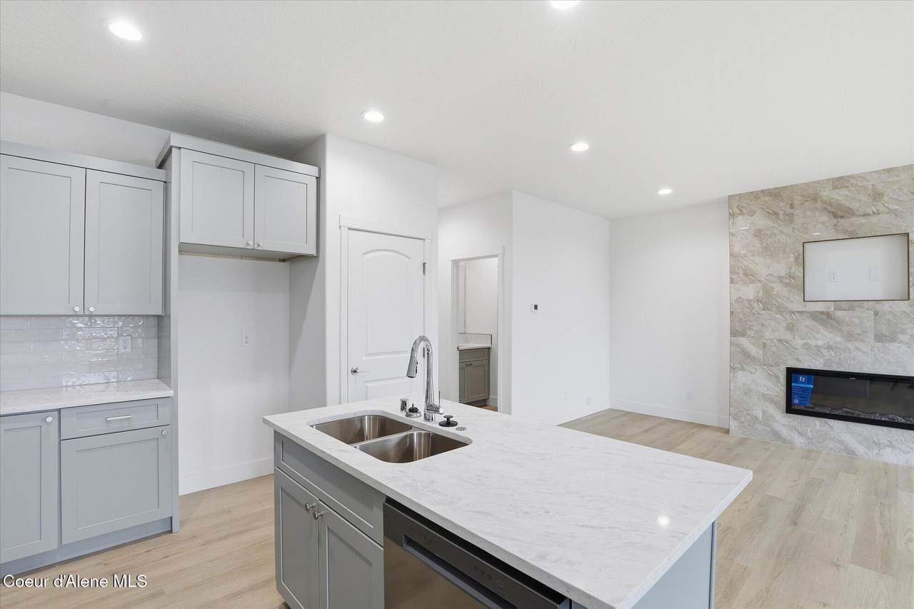 685 Creative Way (Lot 9) - Photo 1