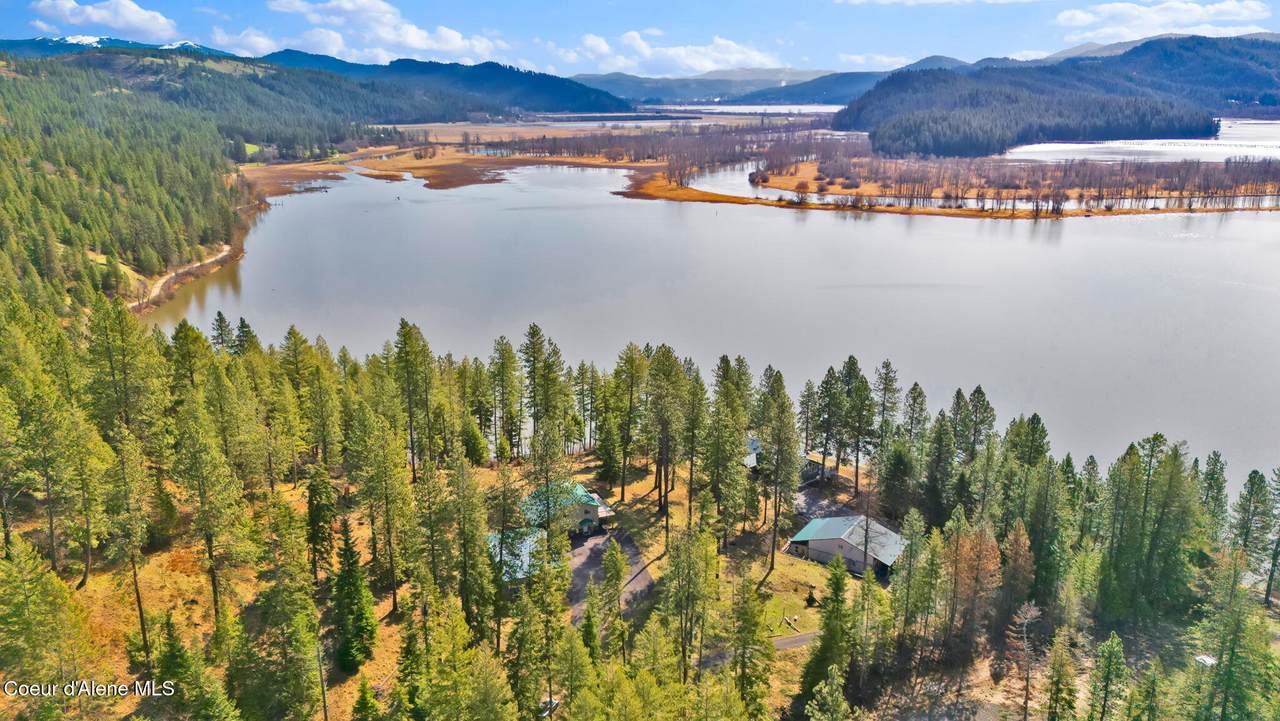 1695 Round Lake Rd - Photo 1